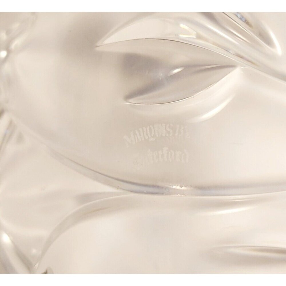 Marquis Waterford Crystal Bowl Christmas Poinsettia Candy Signed 5 Inch Diameter - Picture 5 of 13